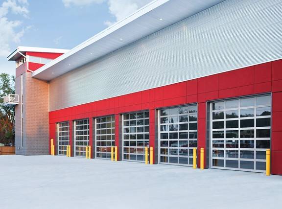 Top-Benefits-of-Commercial-Garage-Doors-for-Storefronts